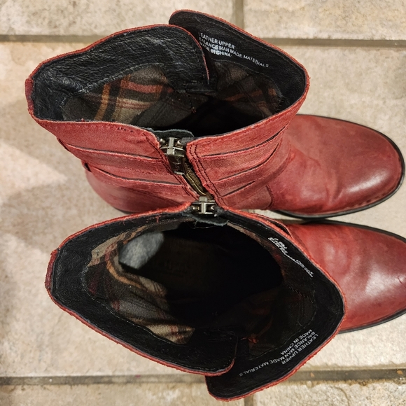 BORN McMillan Strappy Red Ankle Moto Boots Women's Size 7.5 - Picture 8 of 13